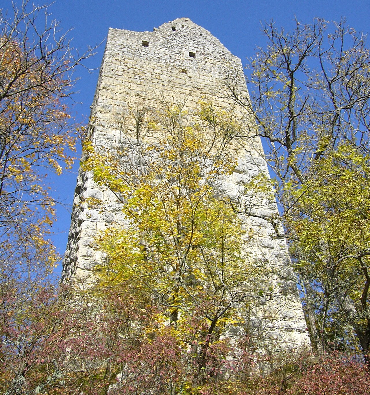 Das ist der Bergfried von außen