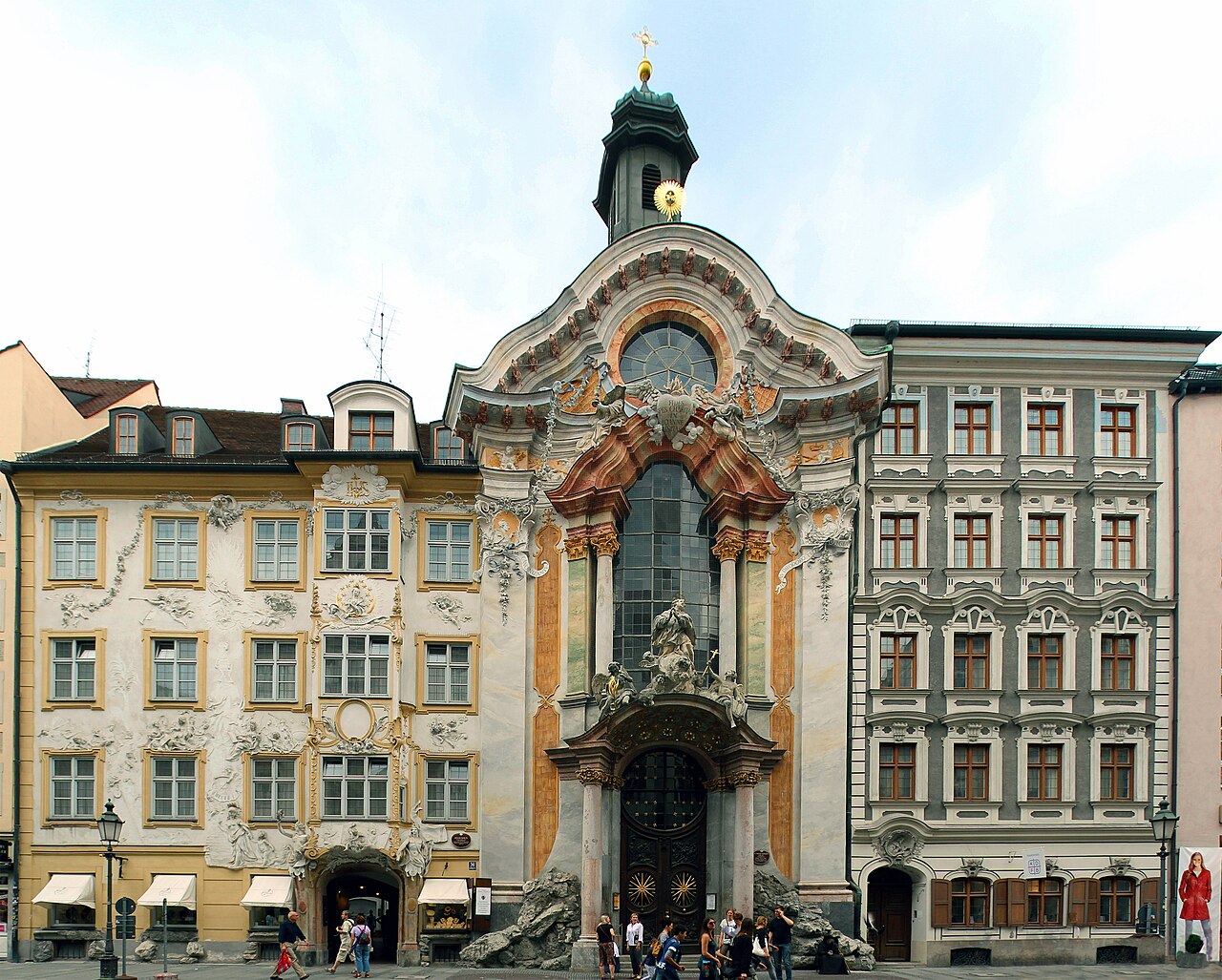 Die Asamkirche (St