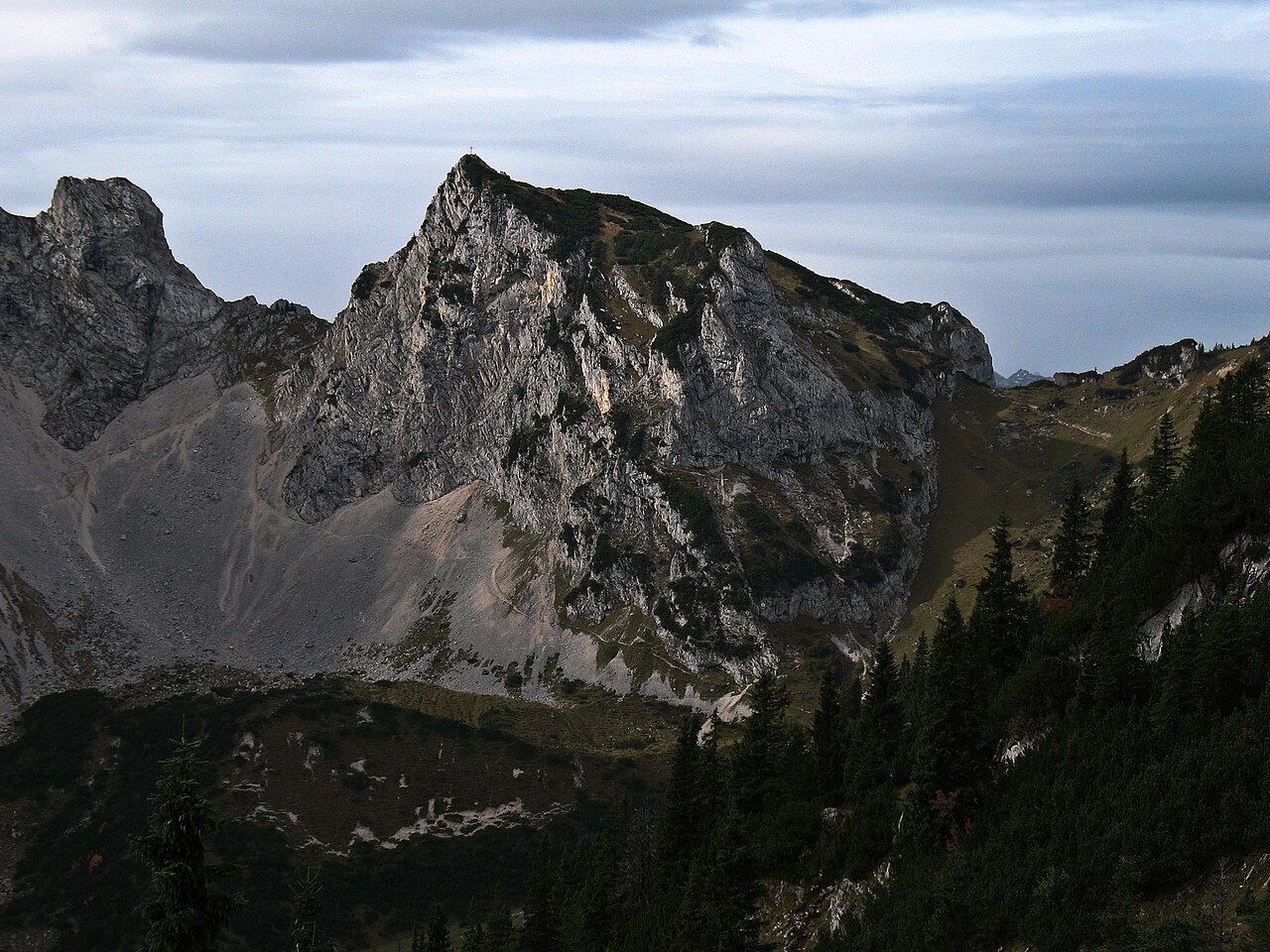 Schartschrofen (1968 m) aus Nordosten