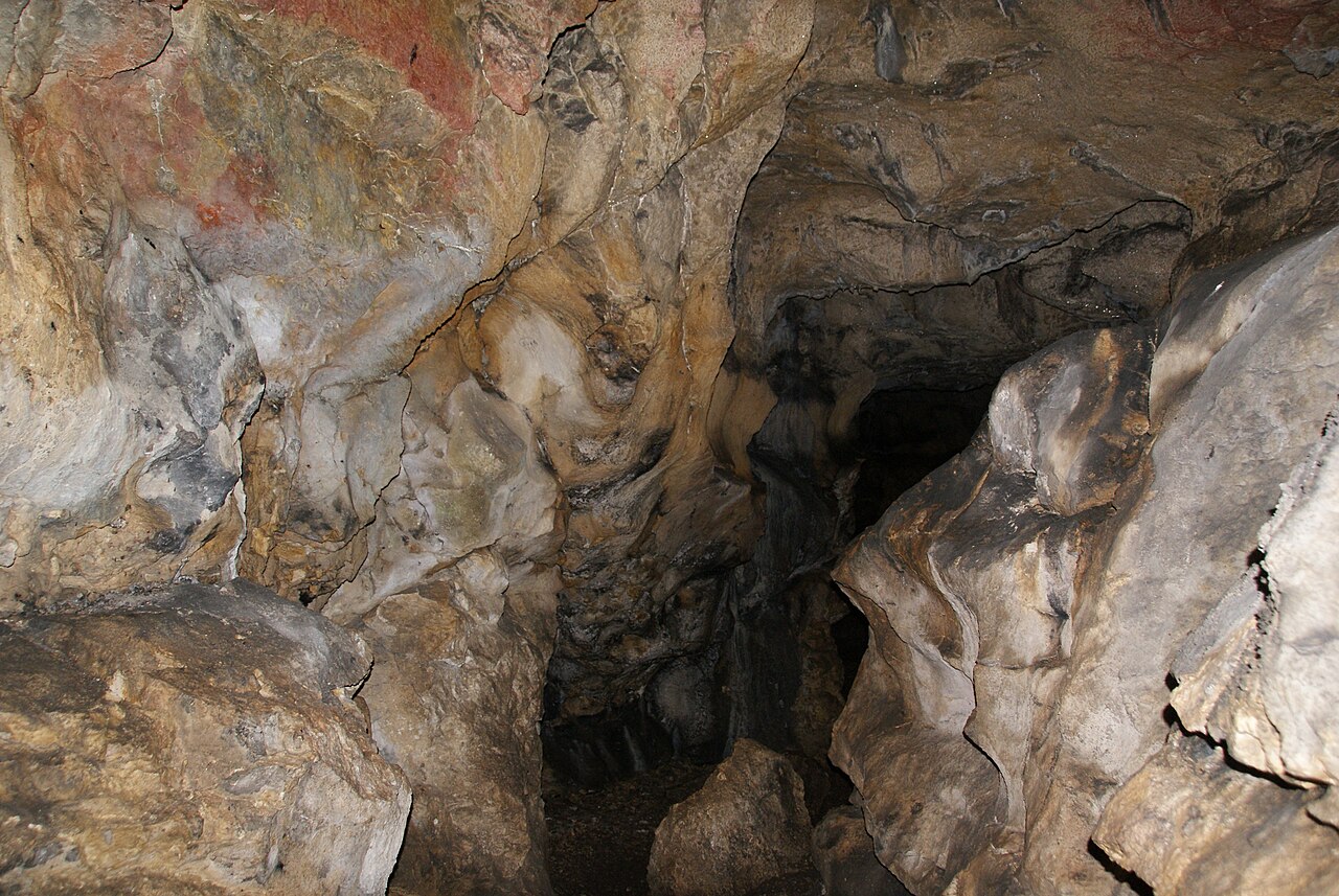 Die Schillerhöhle (Rulaman-Höhle) von innen
