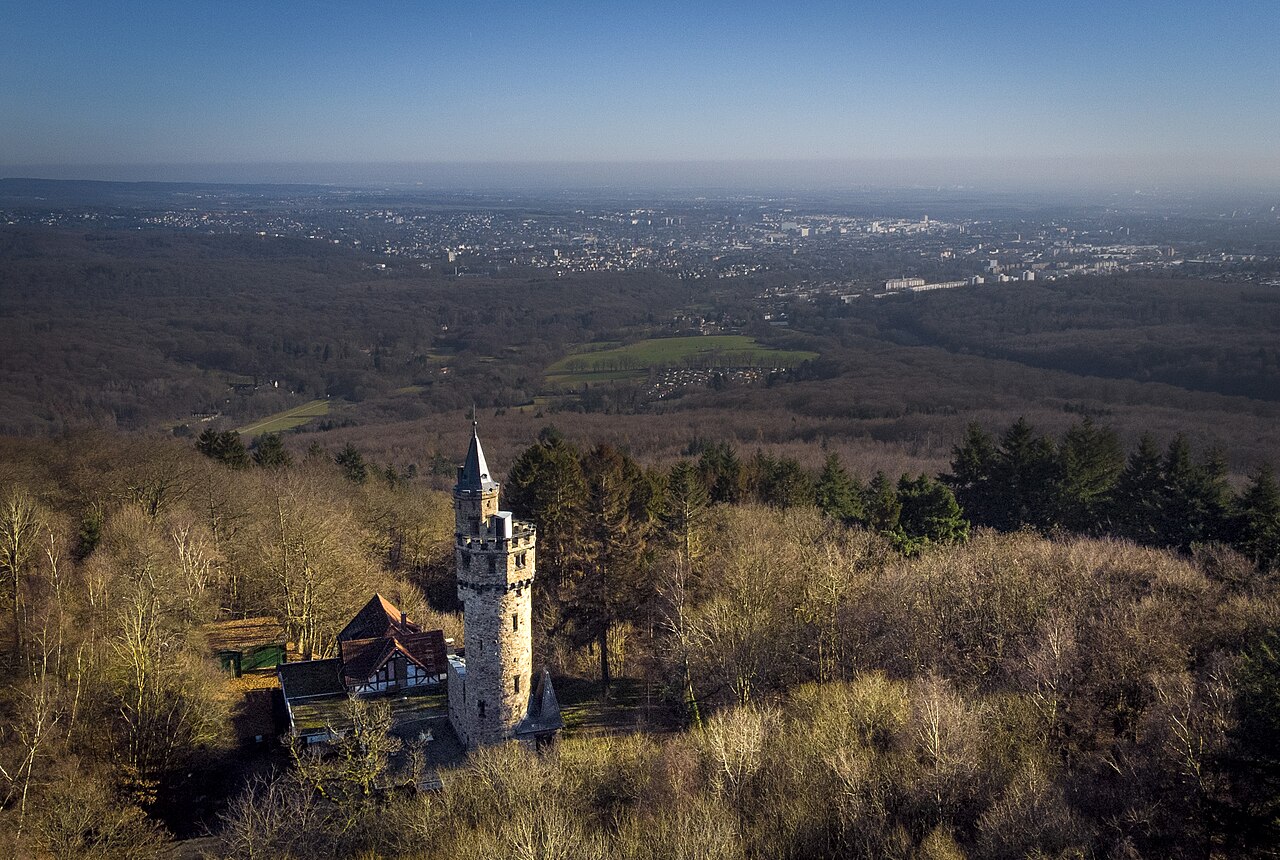 Drohnenaufnahme vom Schläferskopf im Taunus bei Wiesbaden ©Lukas Görlach