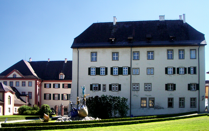 Altshausen , Germany: Schloss, links: Neues Schloss, rechts: Alter Bau