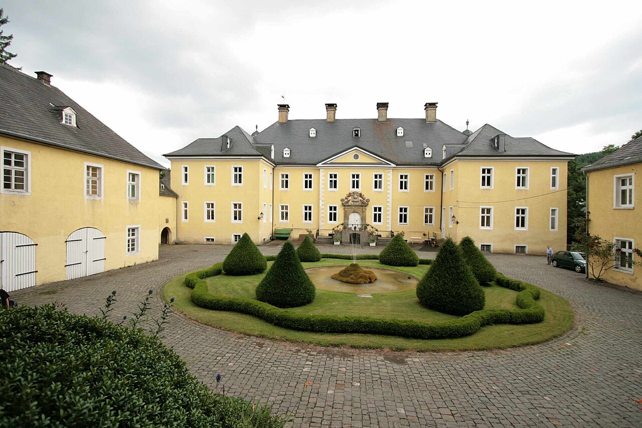 Schloss Antfeld in Olsberg, Innenhof