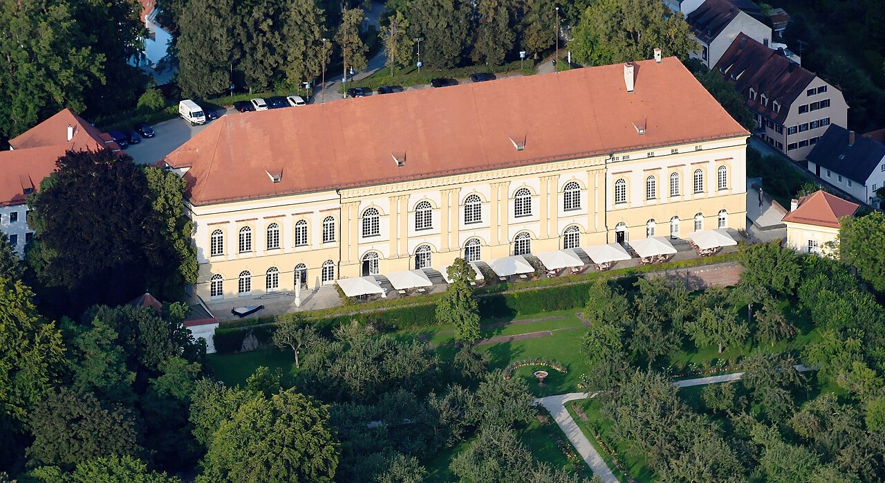 Aerial image of the Dachau palace (view from the southwest)