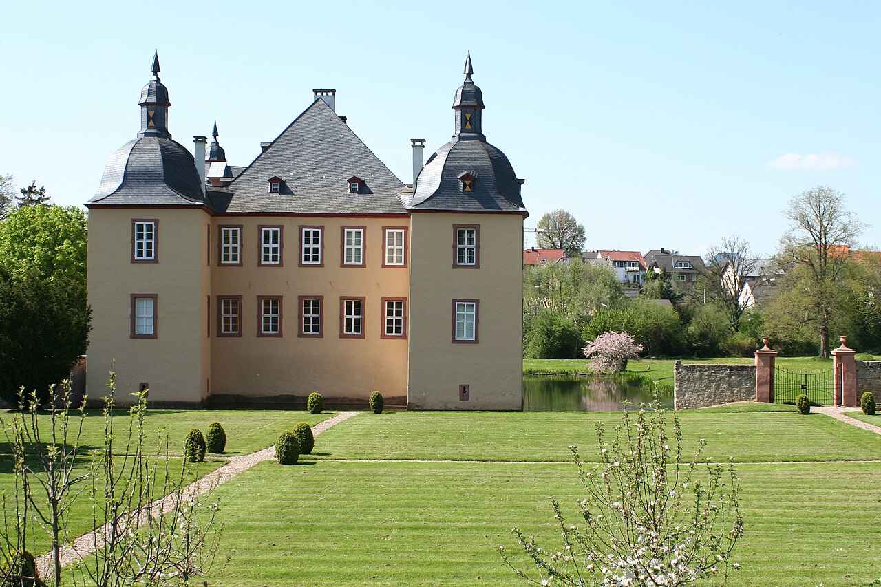 Castle Eicks, surrounded by moats