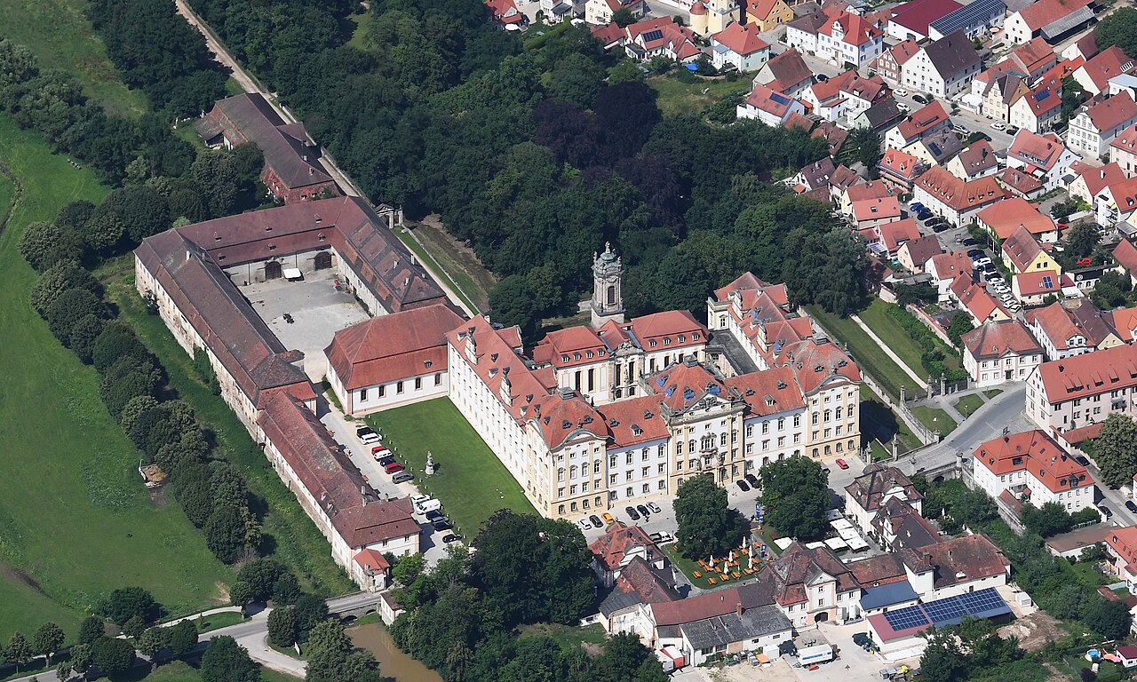 Aerial image of the Ellingen Residence