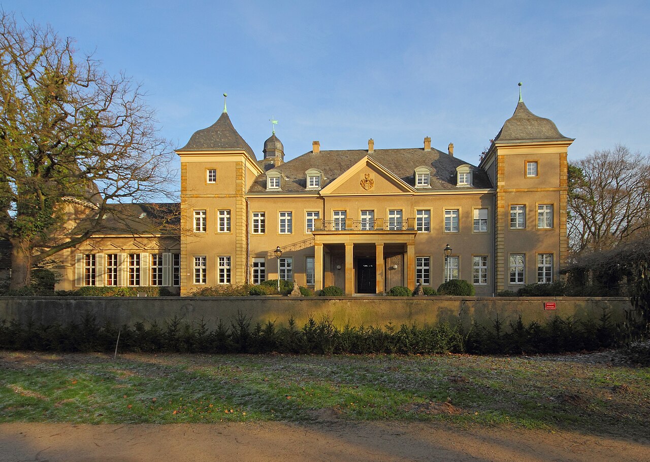 Garath Castle in Düsseldorf