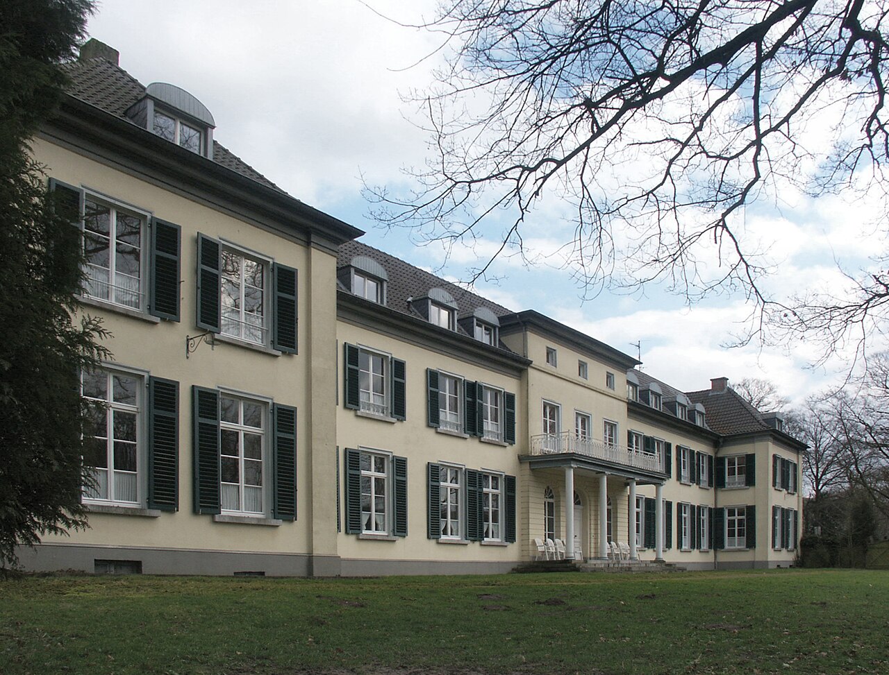Gartenfassade des Schlosses Gnadenthal in Kleve-Donsbrüggen
