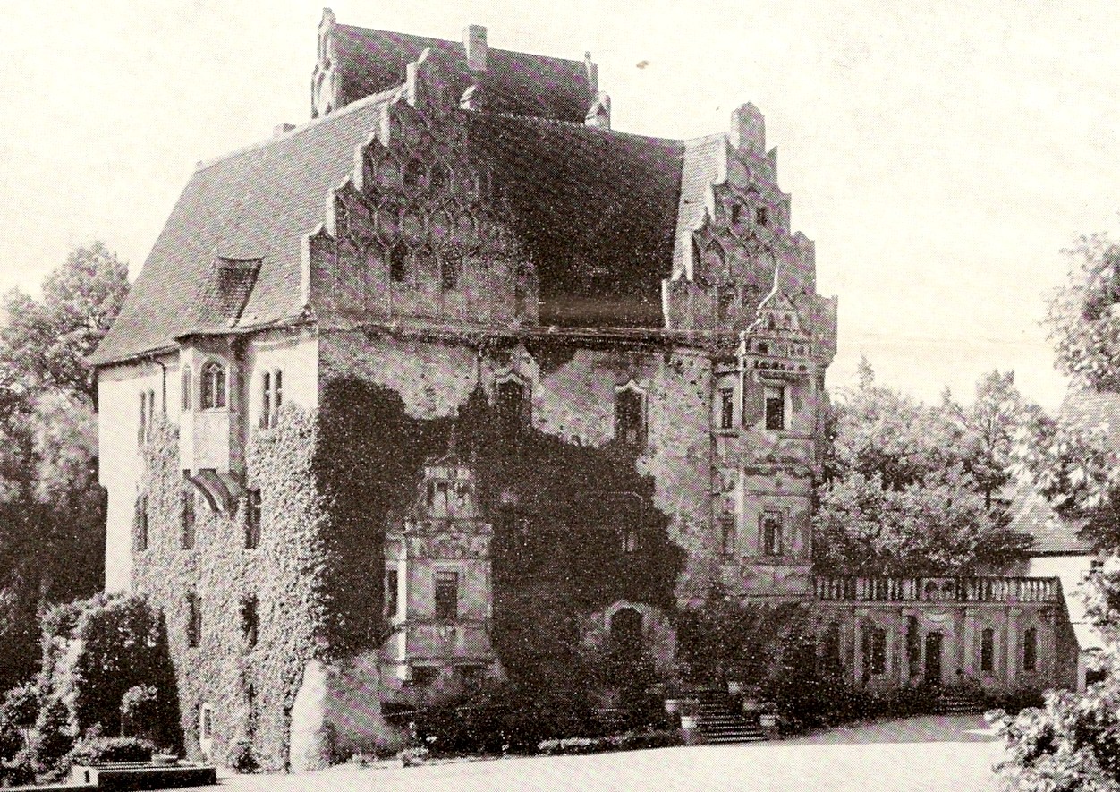 Heynitz castle (about 1900) near Nossen, Landkreis Meißen, Saxonia, Germany