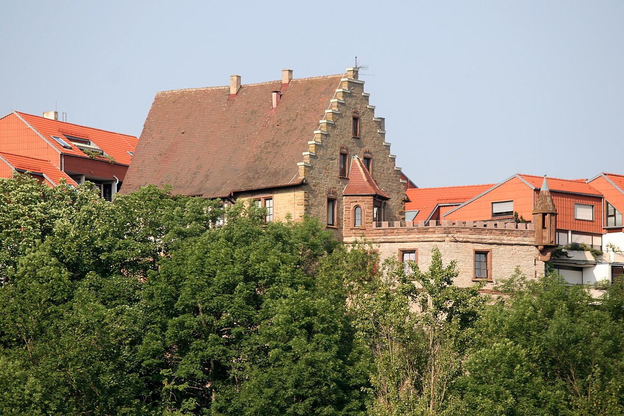 Schloss in Höfingen, Stadt Leonberg, vom Glemstal gesehen