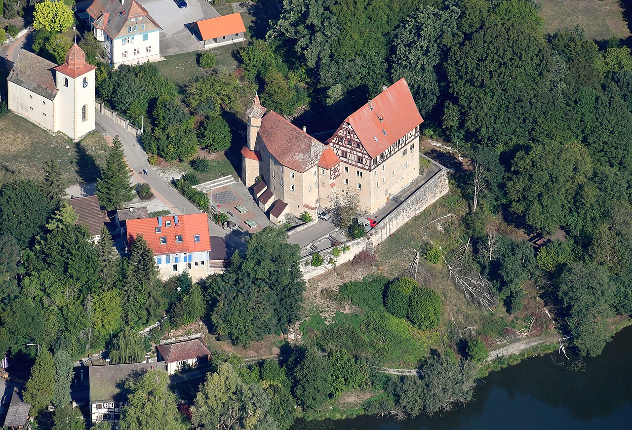 Aerial image of the Schloss Rechenberg (view from the southeast)