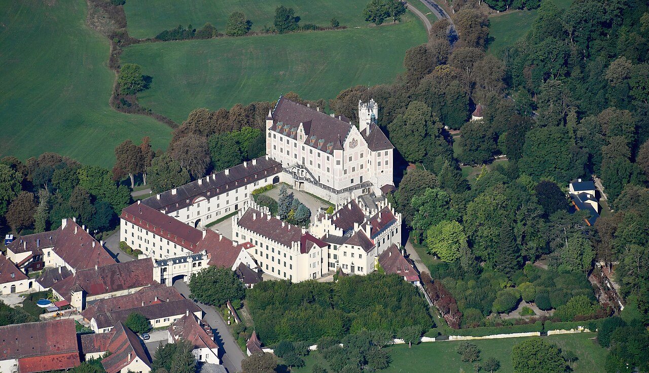 Aerial image of the Schloss Taxis (view from the east)