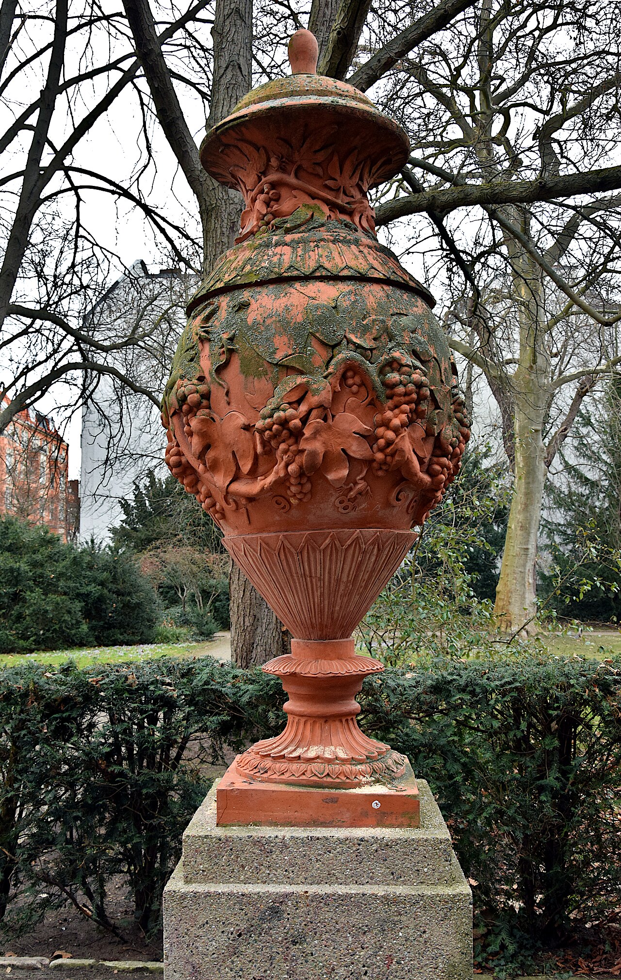 Sculptures by Gerald Matzner im Schustehruspark in Berlin-Charlottenburg, Germany