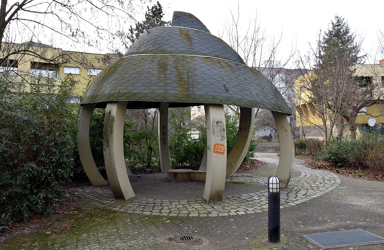 Pavillon "Schneckenhaus" by Bernhard Wilhelm Blank at the Invalidenstraße 56 in Berlin-Moabit, Germany