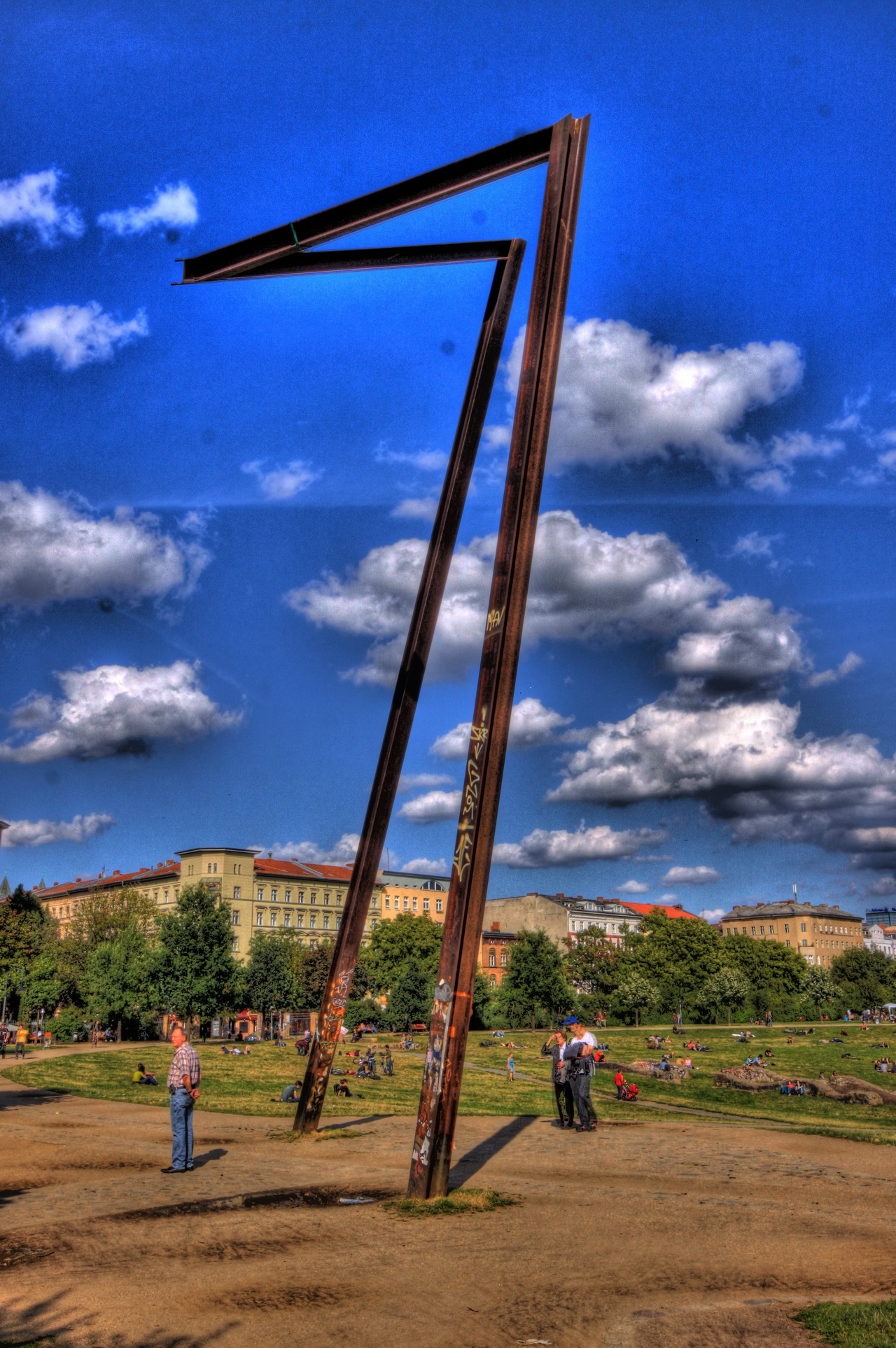 Görlitzer Park (not a short-wave antenna)