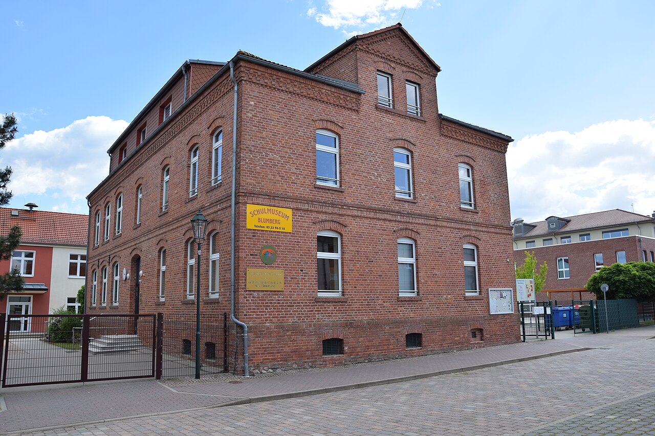 Friedrich von Canitz Grundschule Blumberg und Schulmuseum Blumberg (Brandenburg)