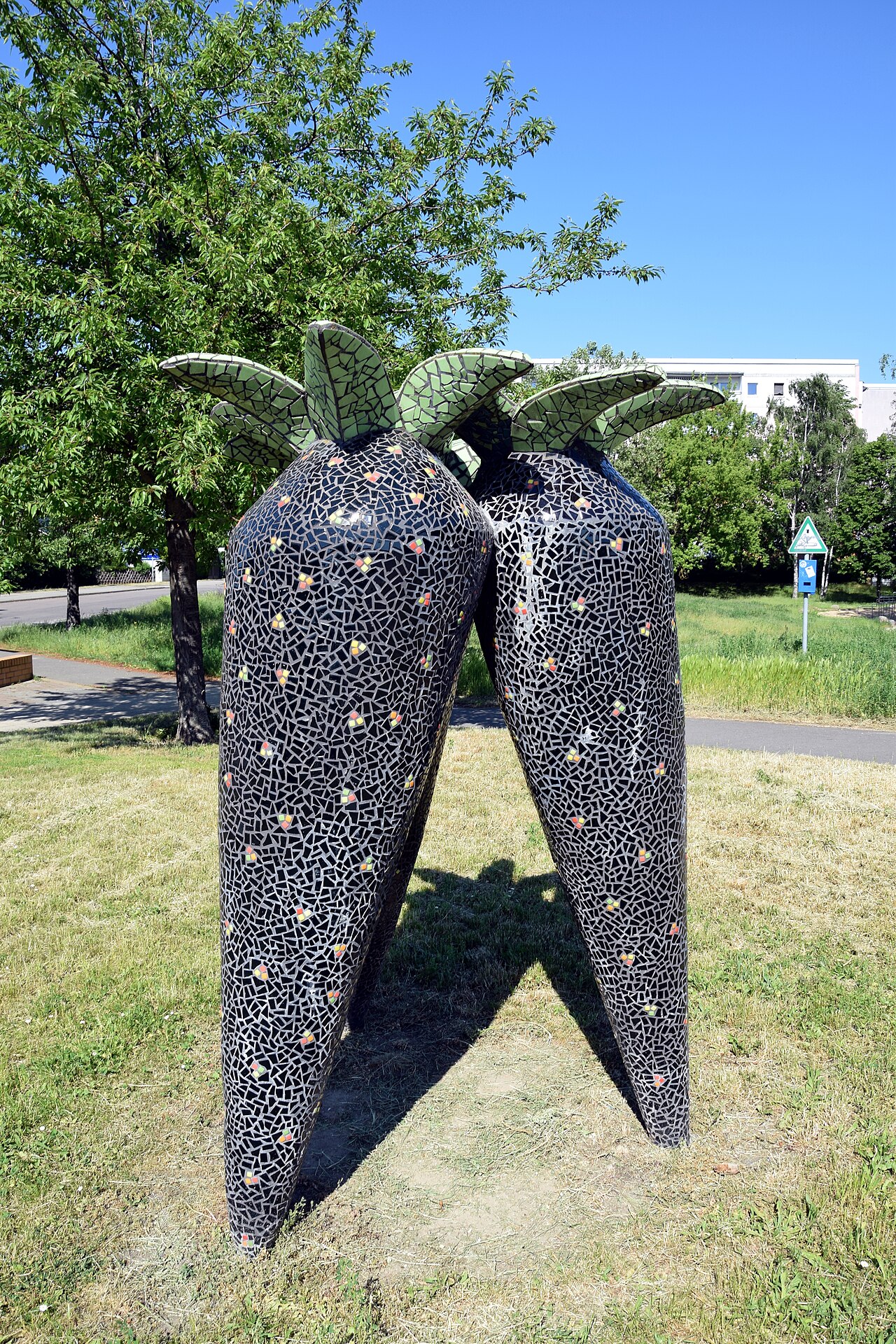 Sculpture Schwarzwurzel by Christine Gersch in Schwarzwurzelpark in Berlin-Marzahn, Germany