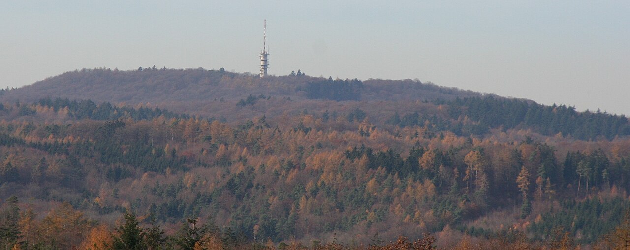 The Schweinsberg hill in Heilbronn as seen from Untergruppenbach-Vorhof