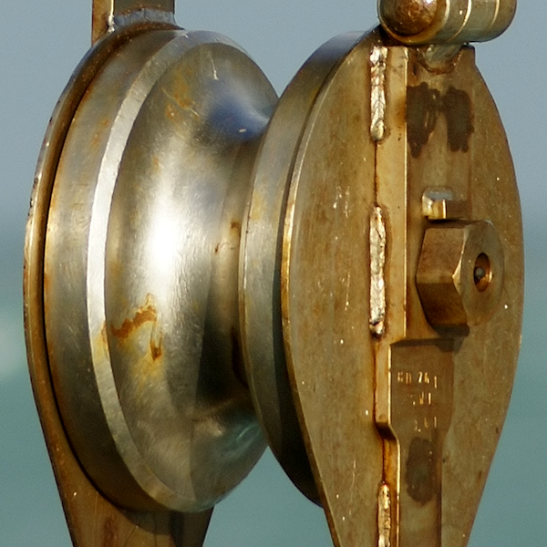 sheave AKA pulley wheel without rope