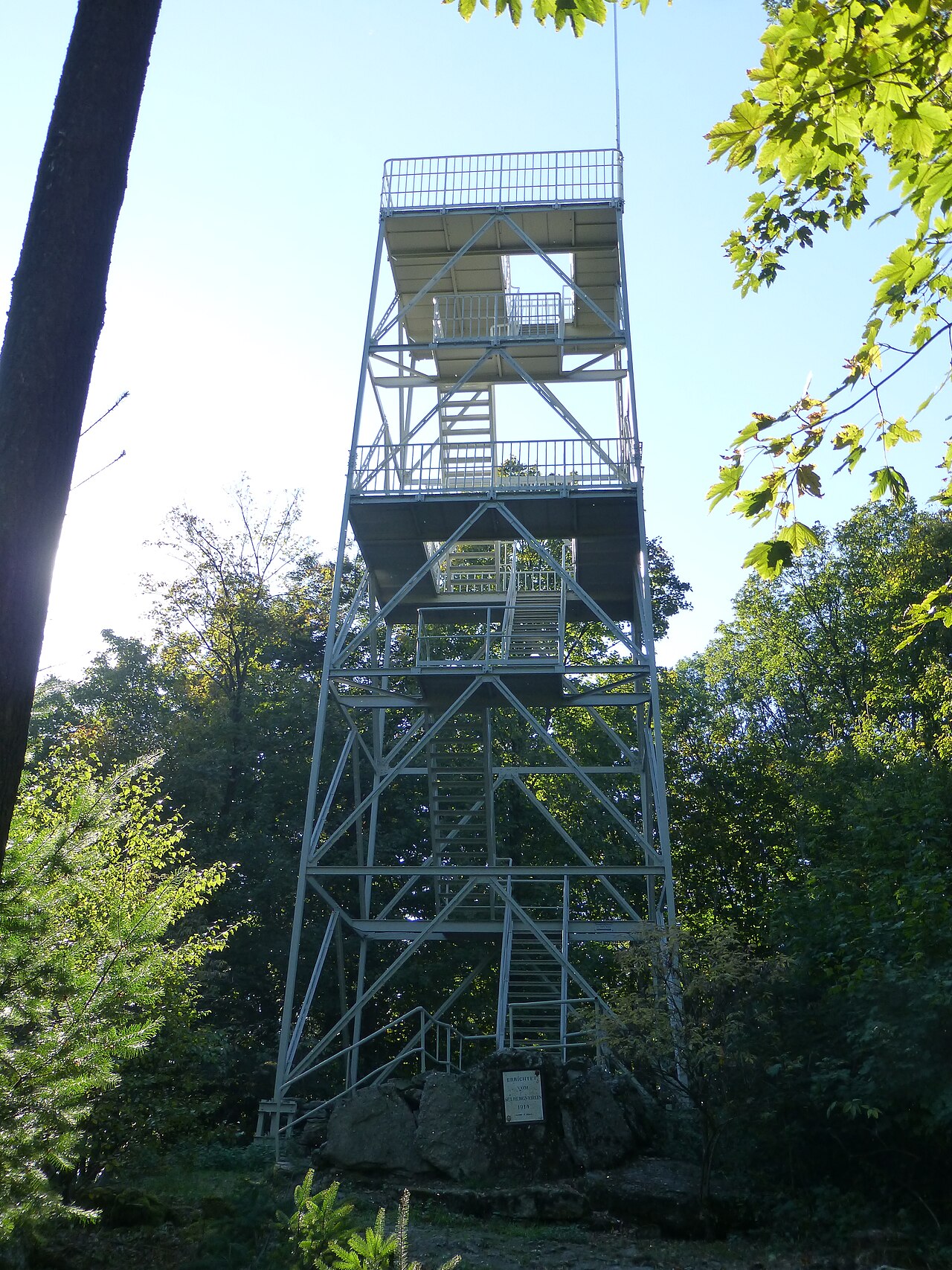 Der Selbergturm bei Rothselberg