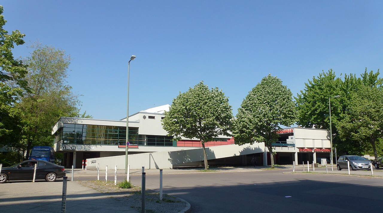 This is a picture of the Berliner Kulturdenkmal ( cultural monument ) with the ID