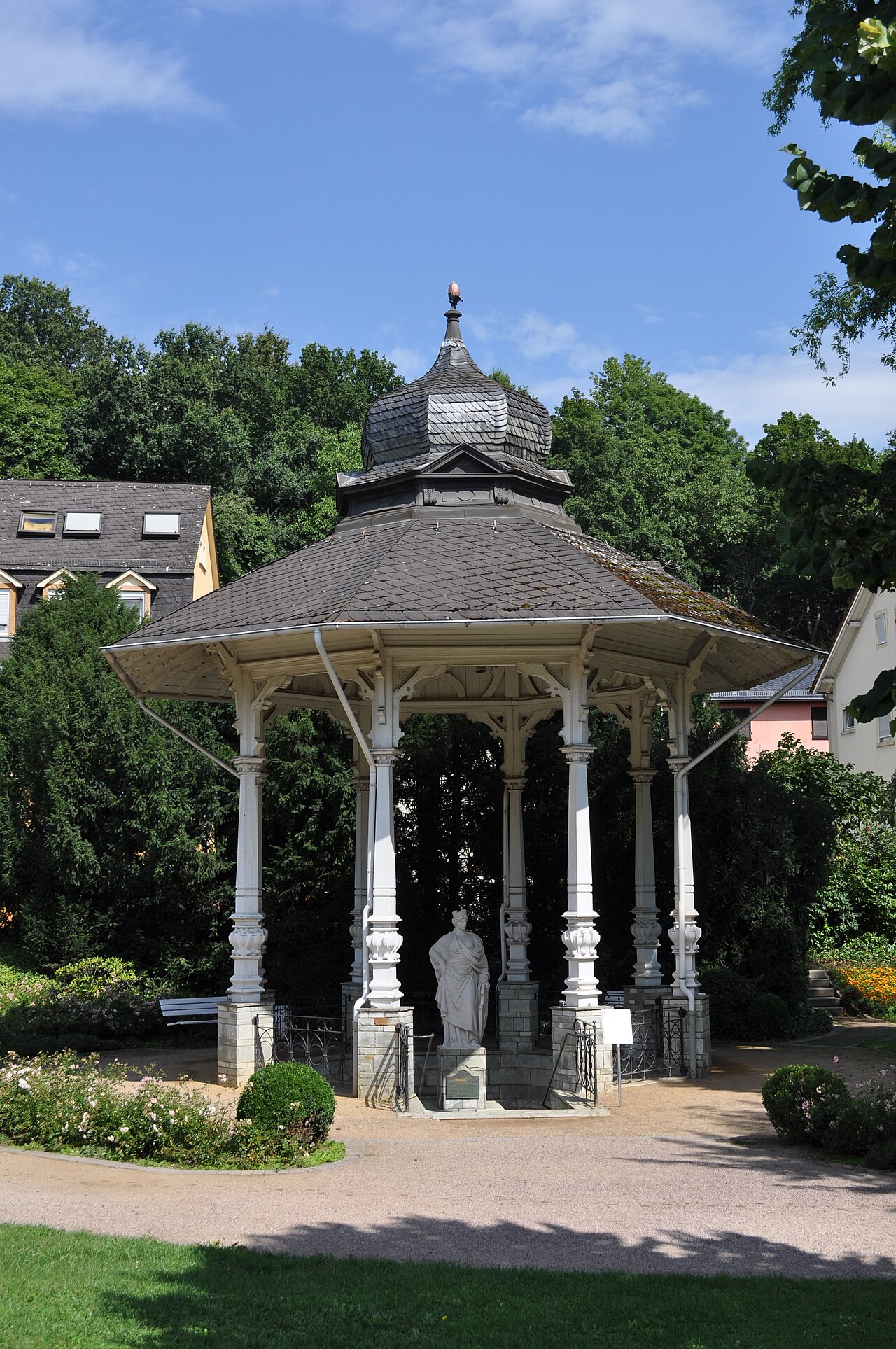 Solbrunnen im Quellenpark in Bad Soden