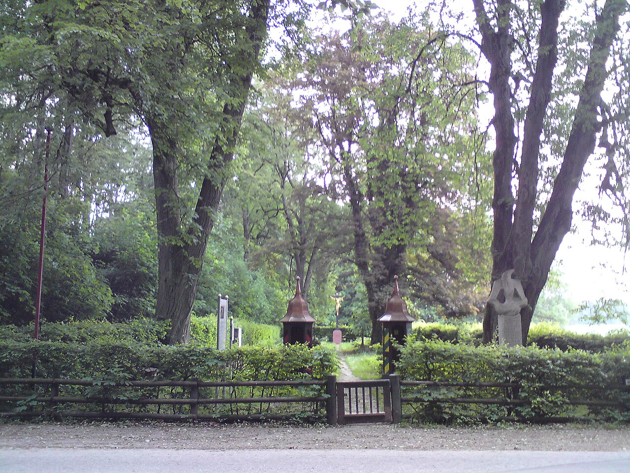 Gesamtansicht des historischen Soldatenfriedhofes Obermarchtal