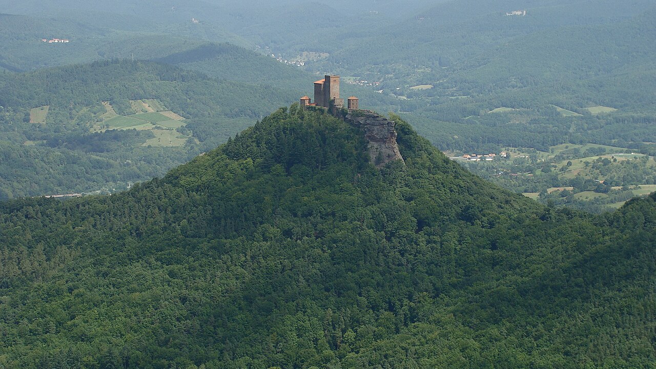 Burg Trifels auf dem Sonnenberg im Wasgau/Pfälzerwald