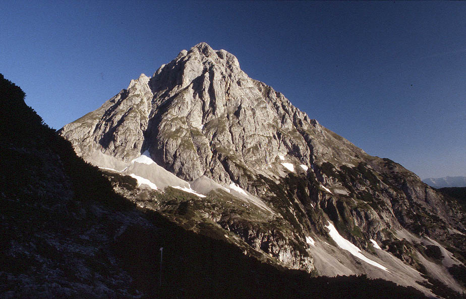 Die Ehrwalder Sonnenspitze von der Coburger Hütte