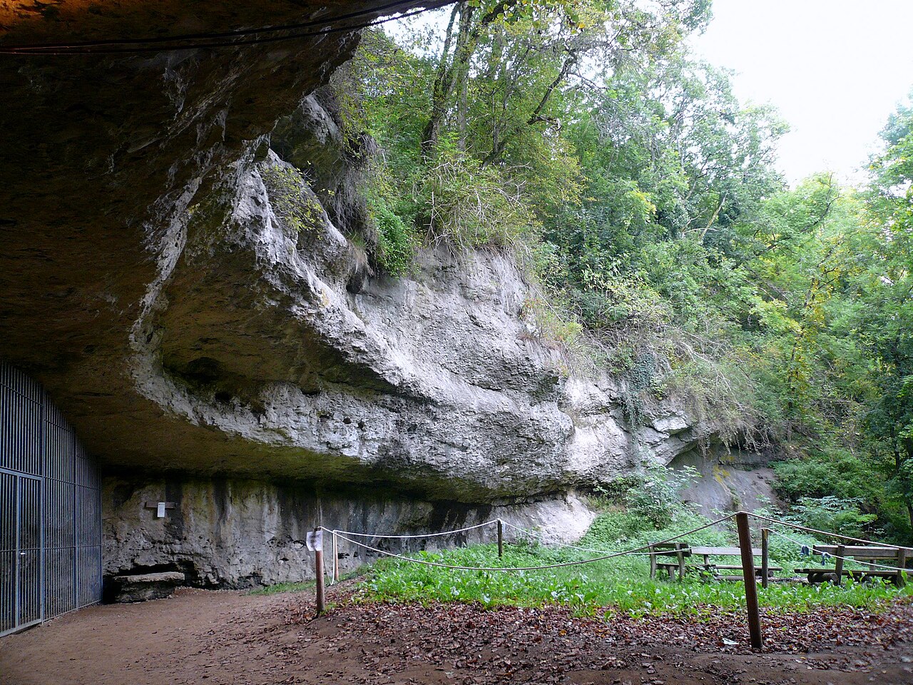 Sophienhöhle, Eingang