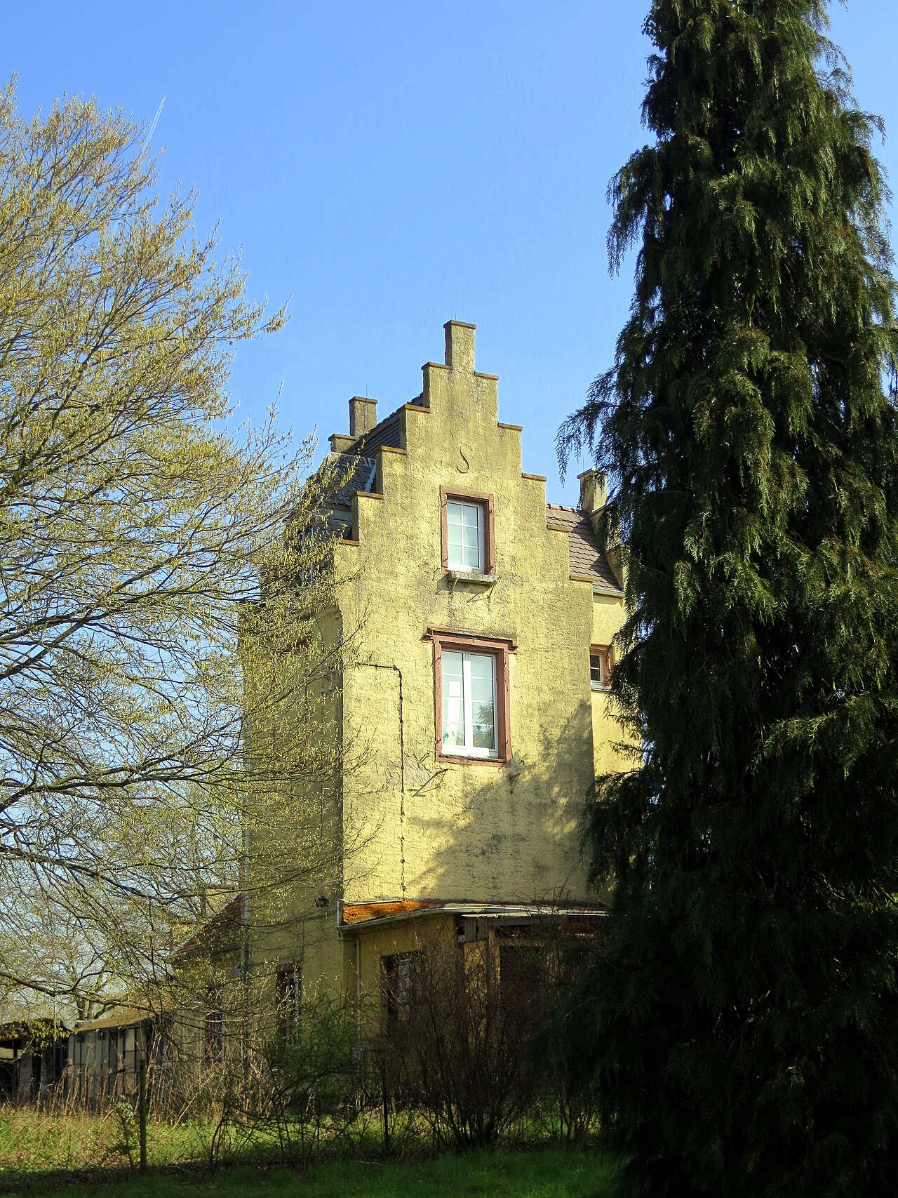 Spanish tower in the Park Rosenhöhe