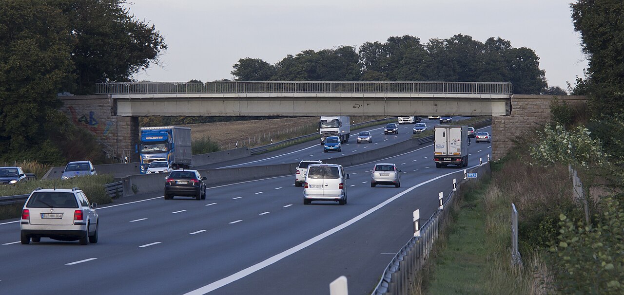 Überführung Weg Hesseler von Süden (A2), ein Tag vor Abriss der Brücke