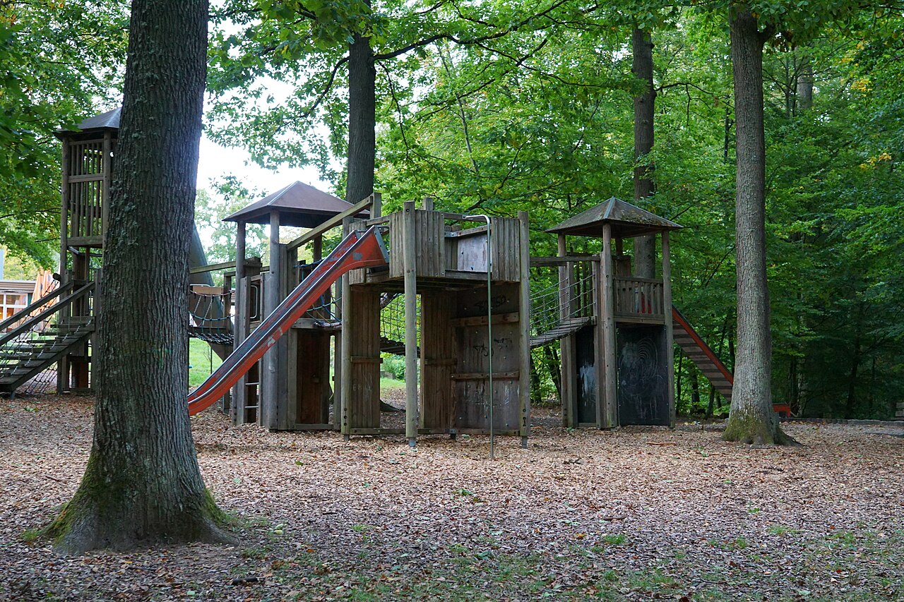 Spielplatz am Haus Sommerhofen Sindelfingen in der Eschenriedstraße