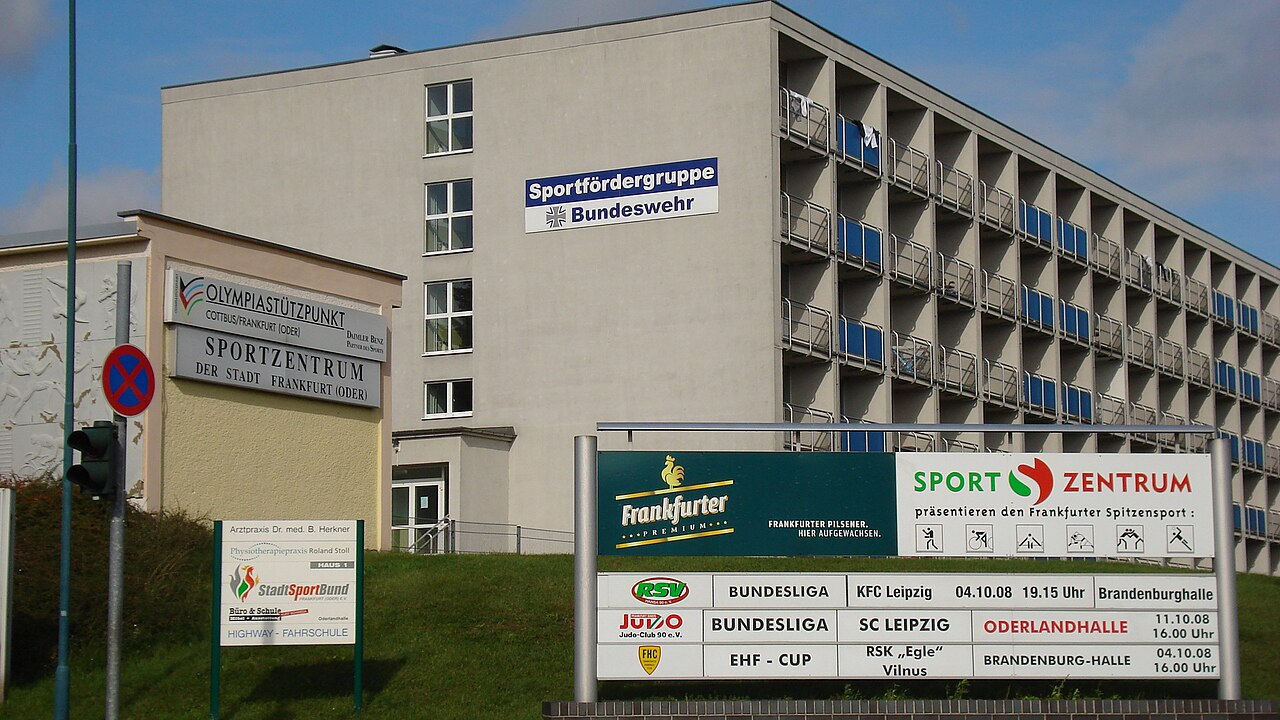 Internat der Sportfördergruppe der Bundeswehr im Sportzentrum Frankfurt (Oder), Brandenburg, Deutschland