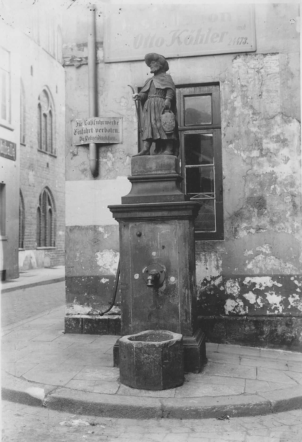 Jakobusbrunnen am Jakobikirchhof in Bremen, destroyed
