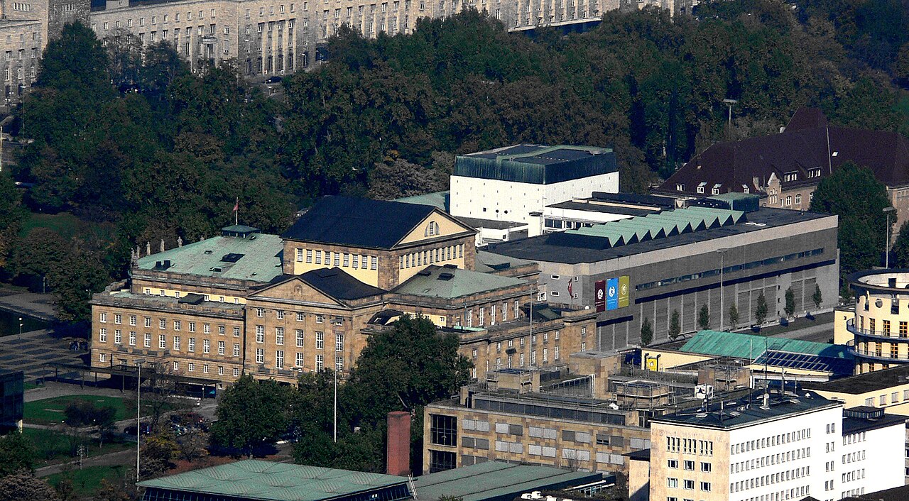 Staatstheater Stuttgart, gesehen vom Fernsehturm