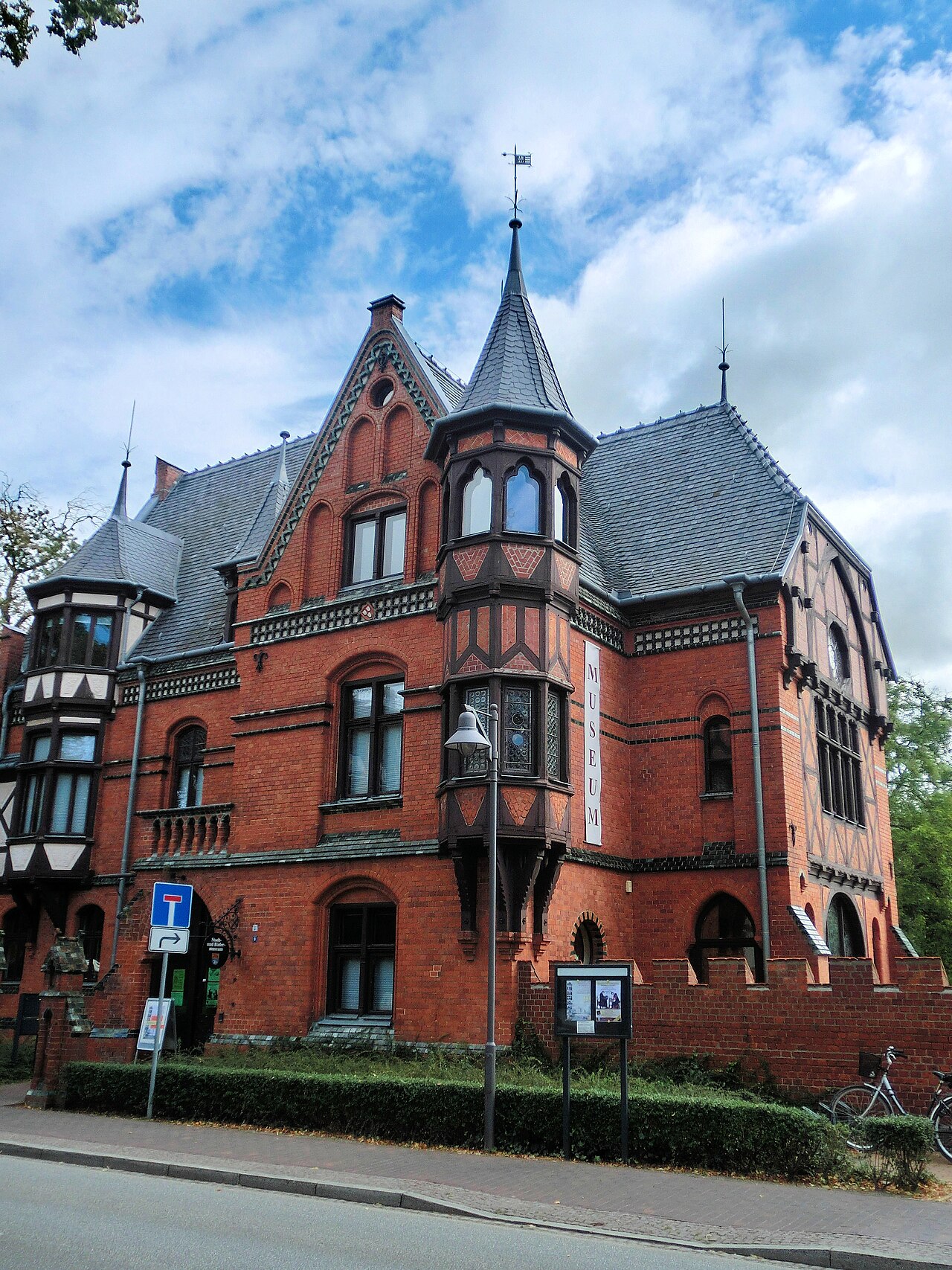 Bad Doberan, Beethovenstrasse 8, Möckelhaus, Baudenkmal