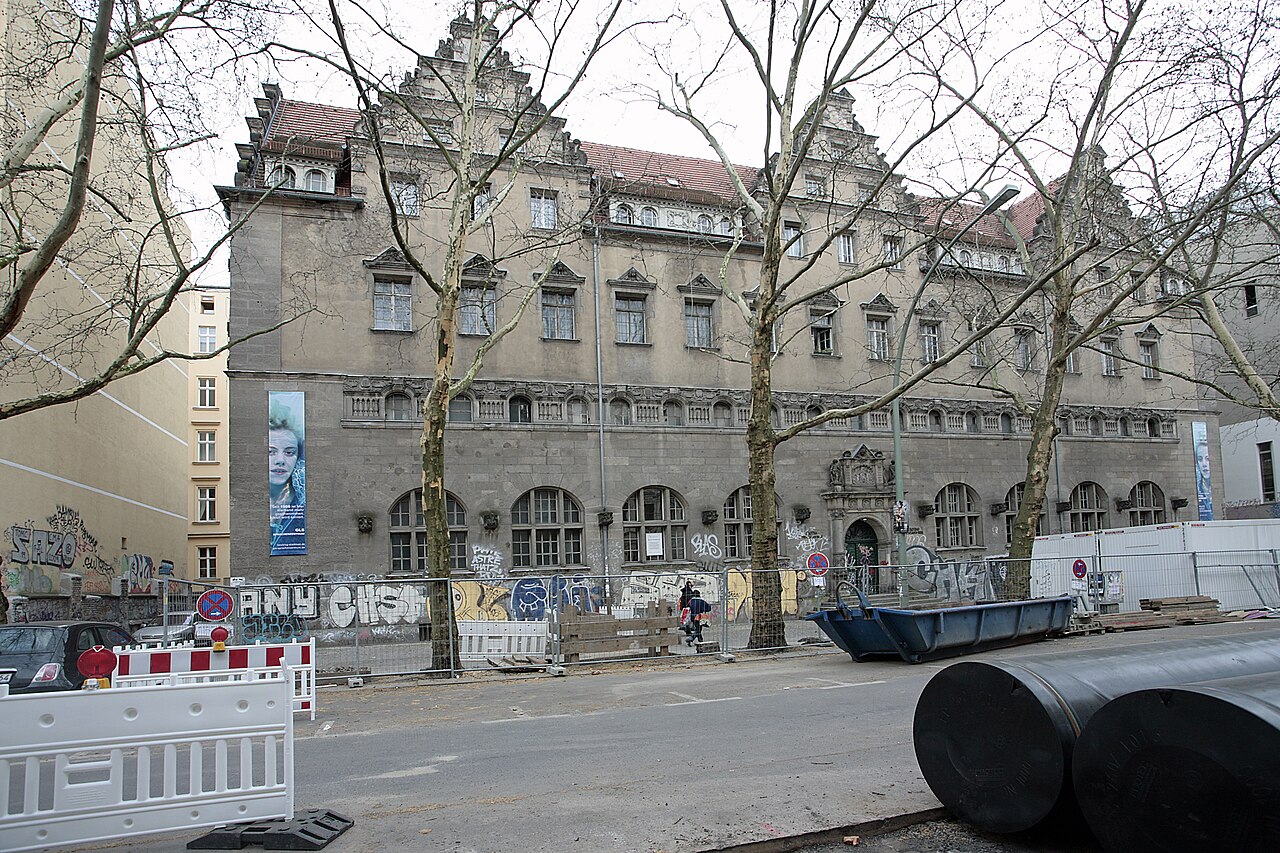 Swimming-Bath, Berlin, Prenzlauer Berg, Oderbergerstraße