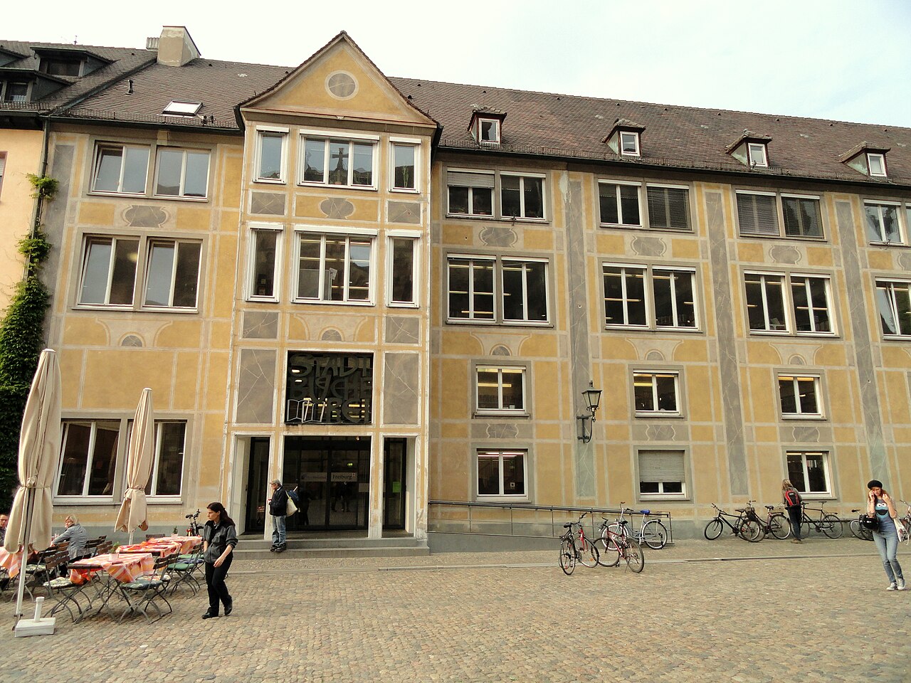 Stadtbibliothek, Freiburg im Breisgau, Baden-Württemberg, Germany