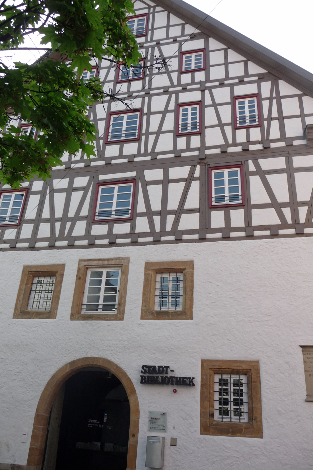 Adelberger Kornhaus Frontansicht
