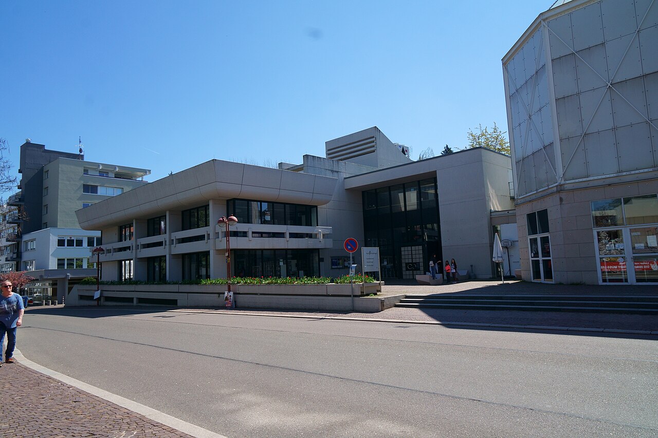 Sindelfingen, Stadtbibliothek und Oktogon