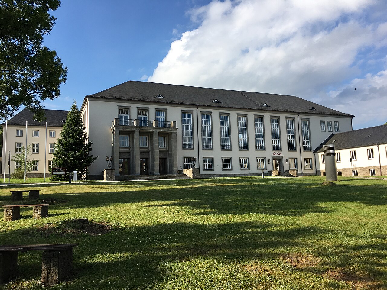 Ehemaliges Klubhaus der Bergarbeiter in Oelsnitz Erzgebirge Kulturhaus Hans Marchwitza, heute Stadthalle Oelsnitz