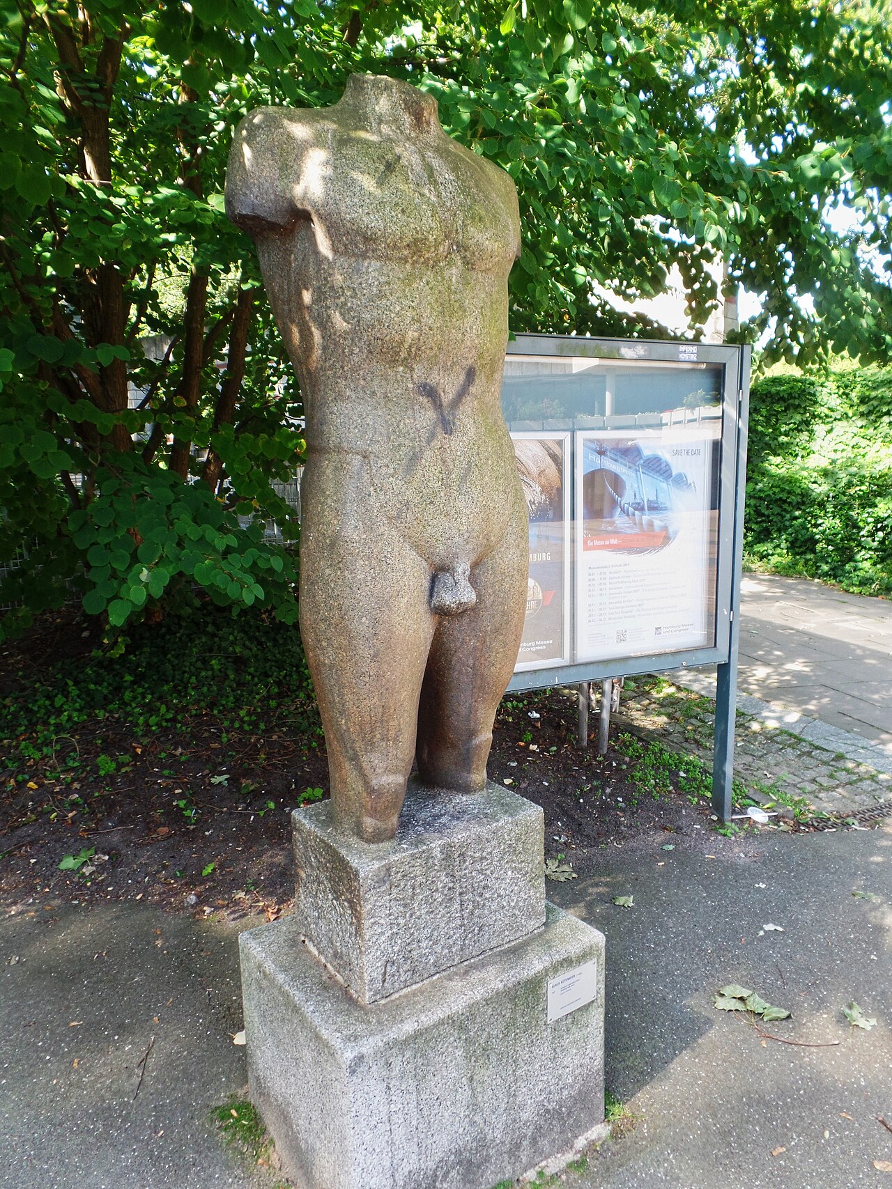 Klaus Kütemeier 1939 (Standing male Torso 1967)