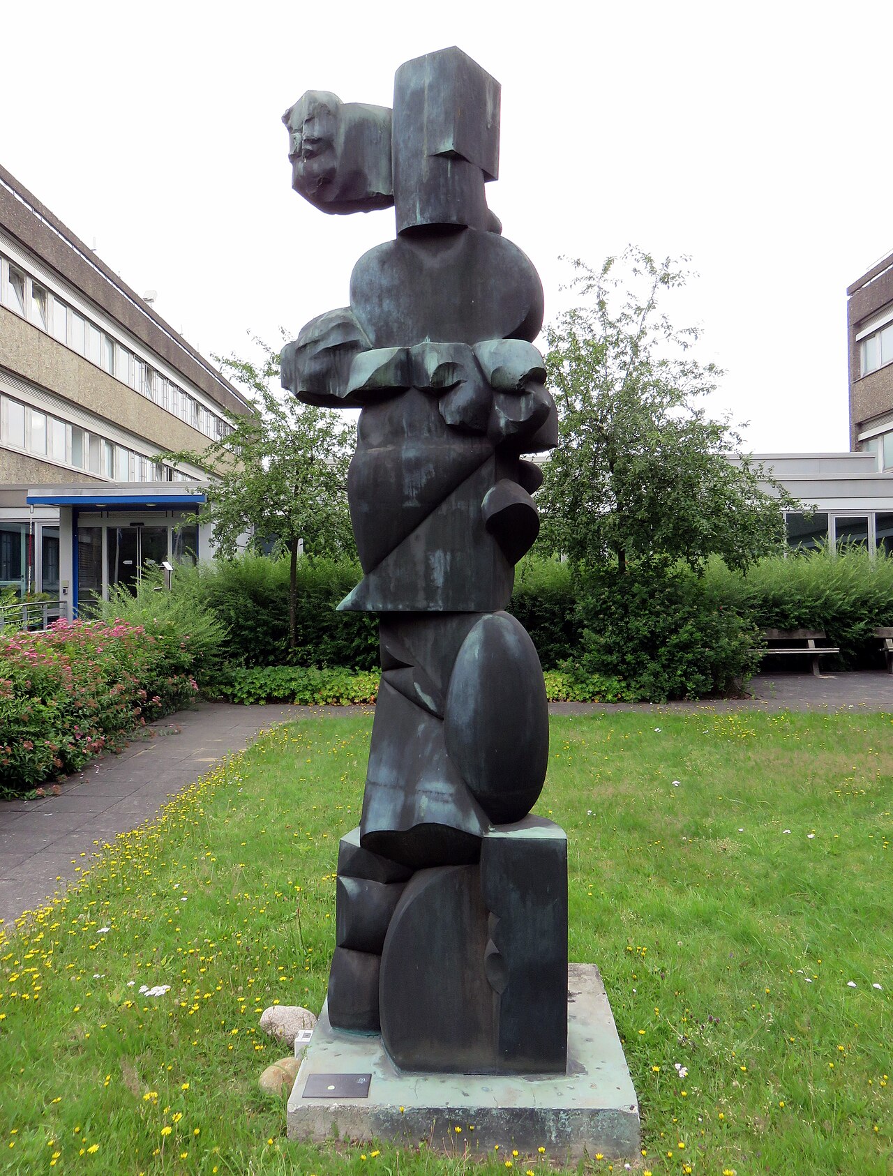 “Stele Maritim” (1976) von Hans Kock , Hamburg-Sasel , Frahmredder 95