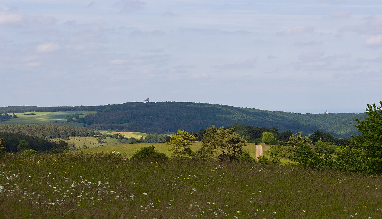Blick vom Jakob-Kneip Berg zum Stockert, NSG „Eschweiler Tal und Kalkkuppen“