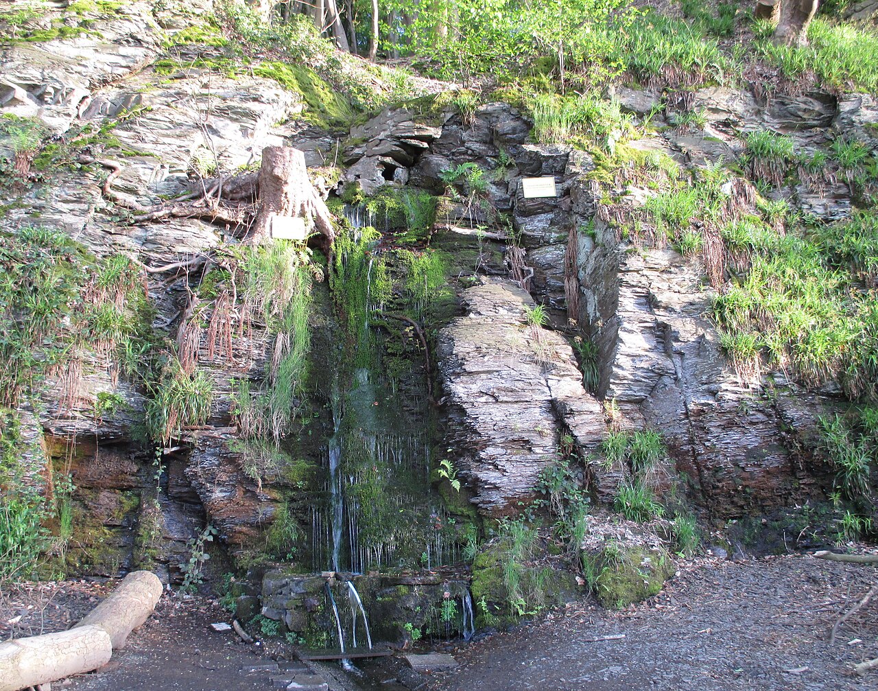 Felsenquelle an der Werdener Straße (L442) in Essen-Kettwig