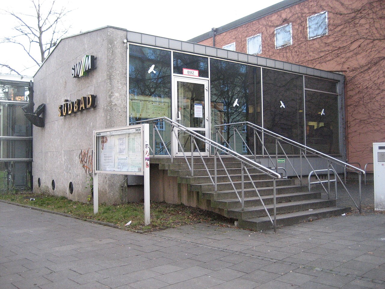 Frontansicht des Südbads