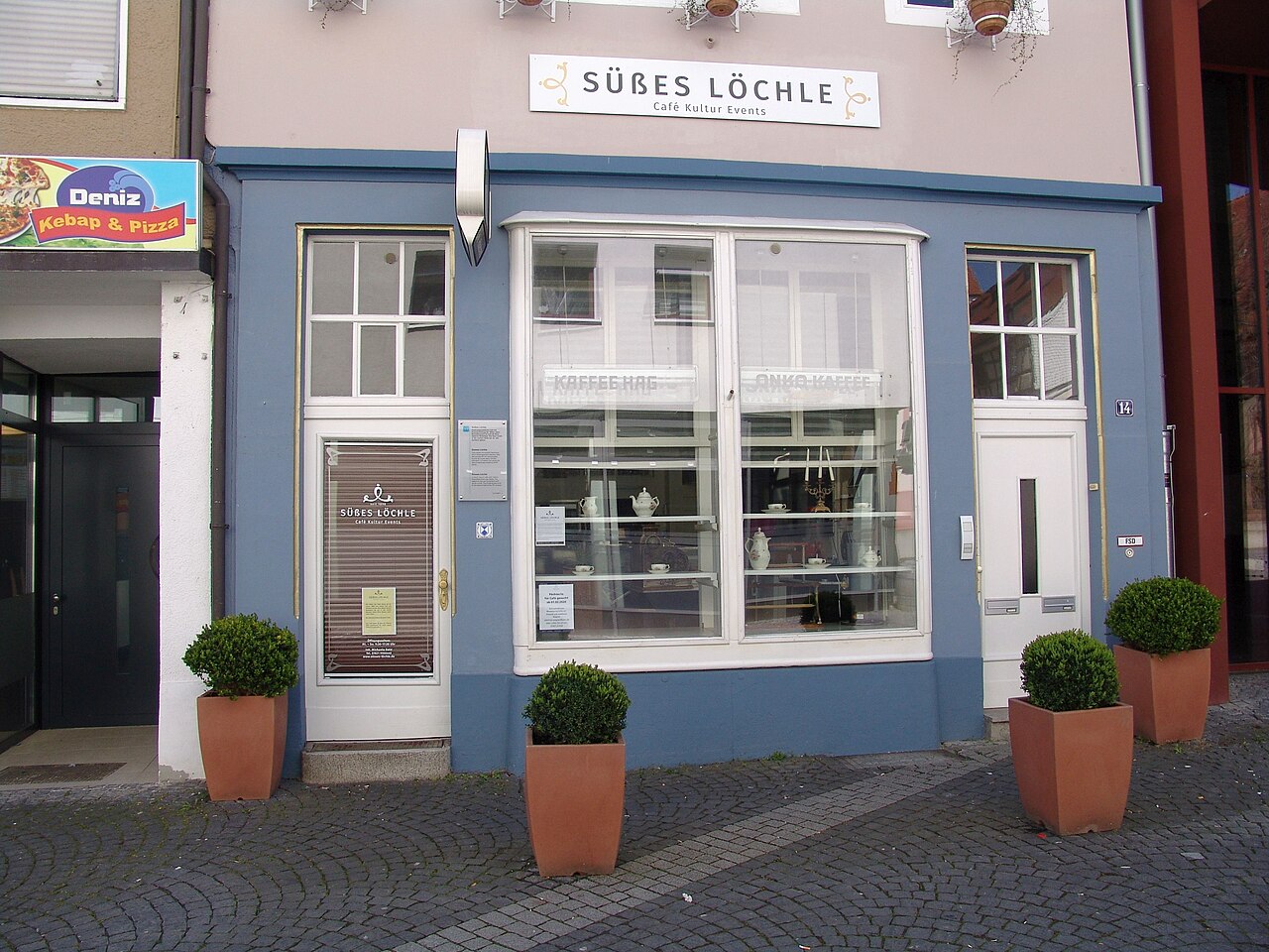 Kleines Café am Urteilsplatz