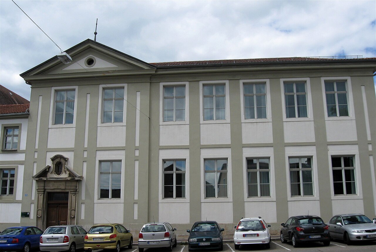 Kardinal-Preysing-Platz 1