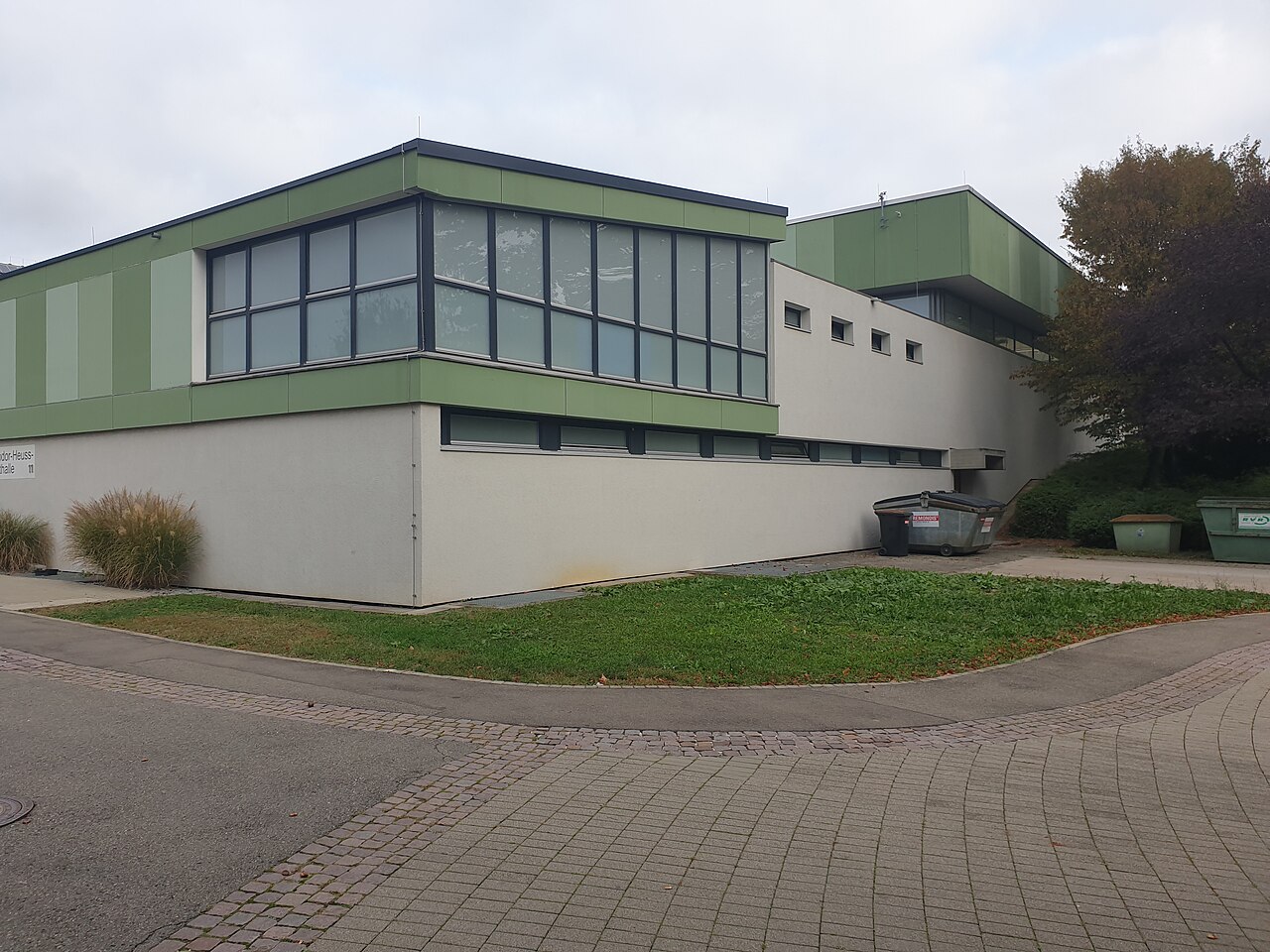 Außenansicht der Theodor-Heuss-Sporthalle